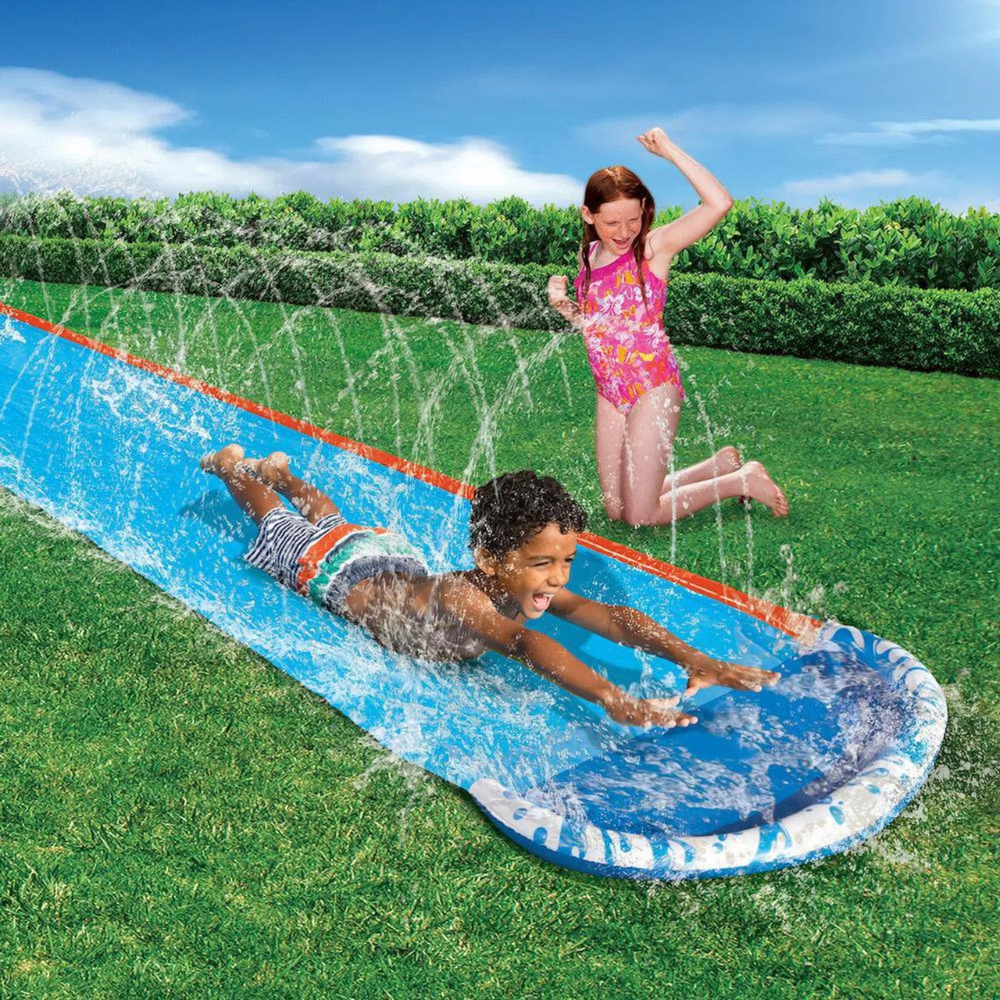 Alfombra resbaladiza de agua